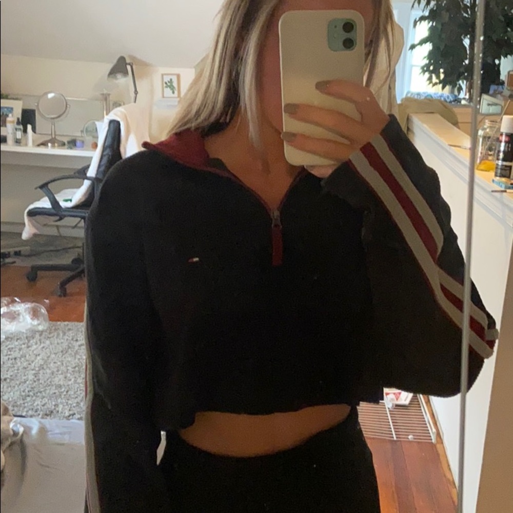 Tommy zip up